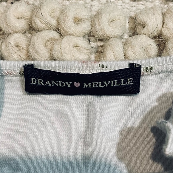 White n pink rose BM top - Picture 3 of 3